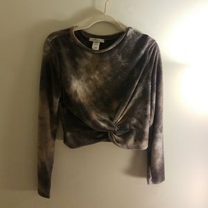 Long sleeve crop top